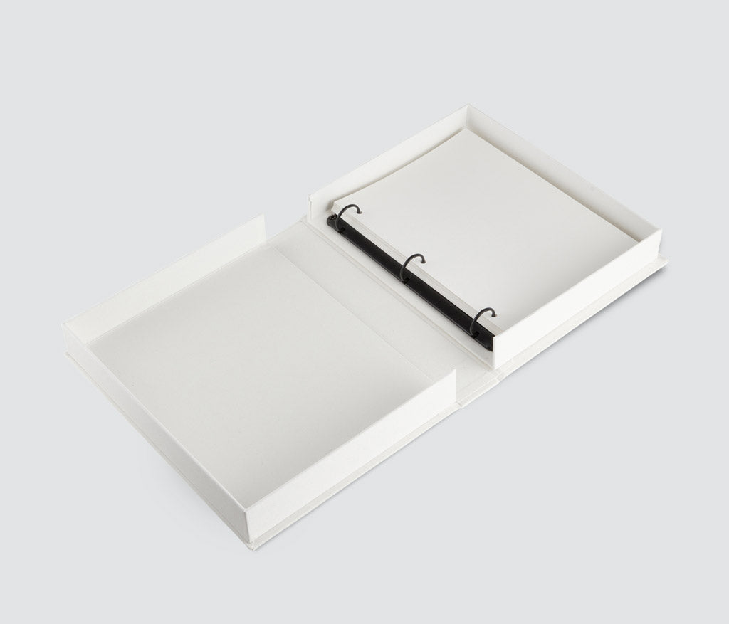 goldbuch Álbum de bebé Little Dream con recortes para foto propia,  estructura de lino, 60 unidades, color blanco, pergamino y 4 páginas  ilustradas